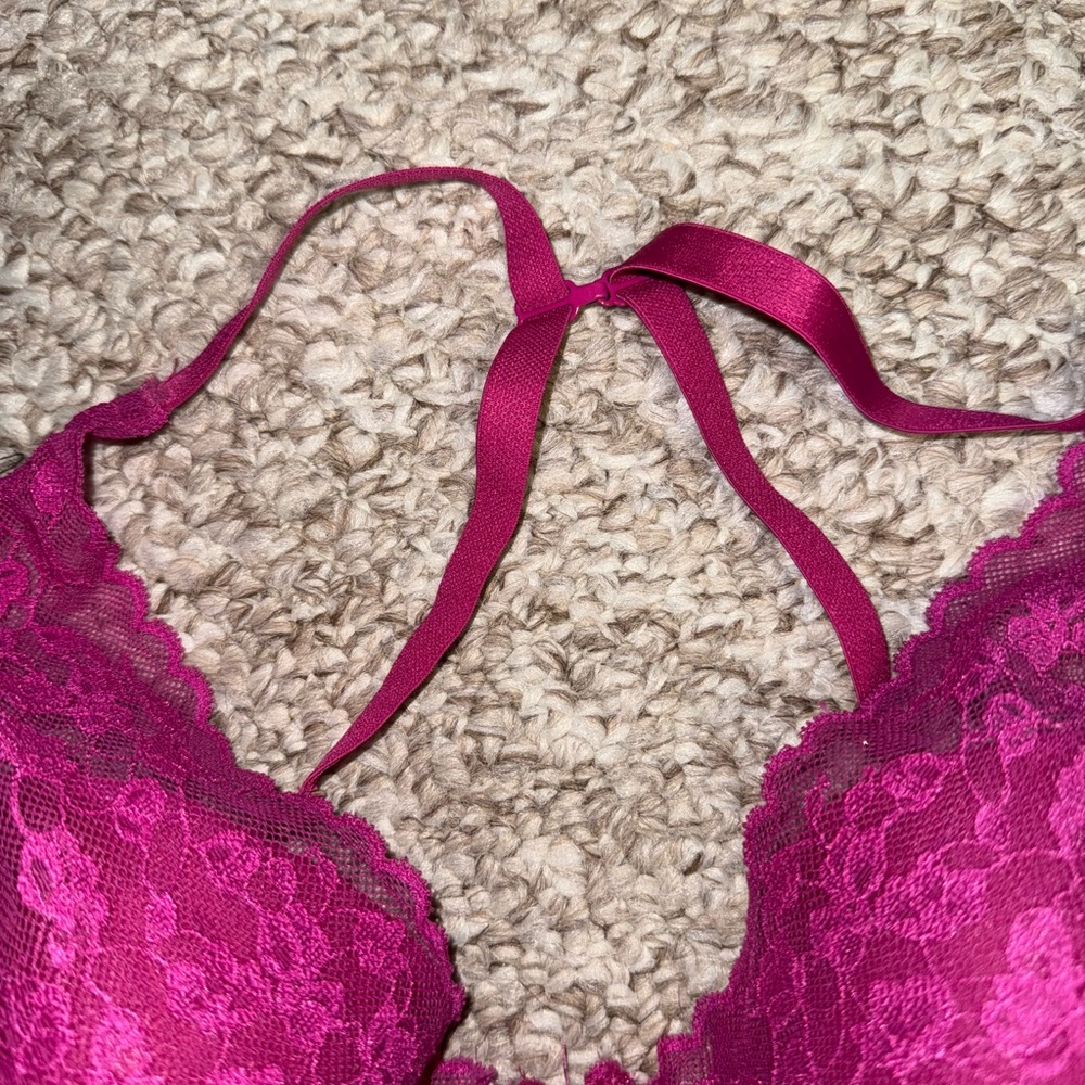 Natori Lightly Lined Bra- 34DDD - Picture 3 of 5